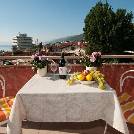 Apartment Iva 1, Wonderful View Of Kvarner Bay