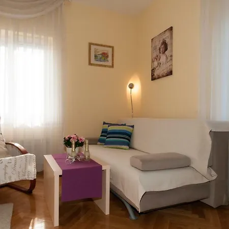 Iva 1, Wonderful View Of Kvarner Bay オパティヤ